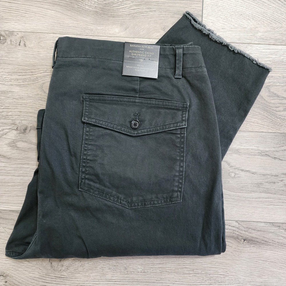 Banana Republic Authentic Chino Girlfriend Fit Pants Women's Size 18 Tall NWT